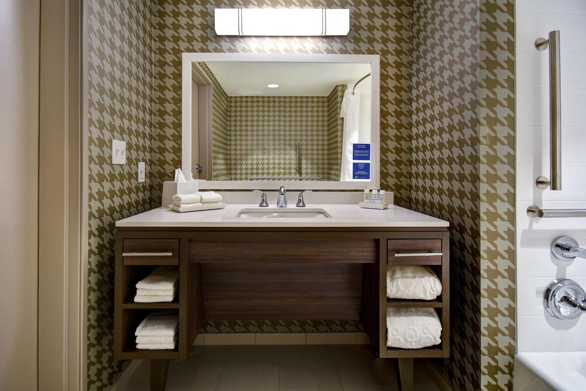 Home2 Suites Wichita Downtown Delano, Ks Luaran gambar